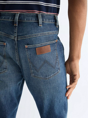 MĘSKIE SPODNIE JEANSOWE WRANGLER RIVER STORMFORGE BLUE 112378694