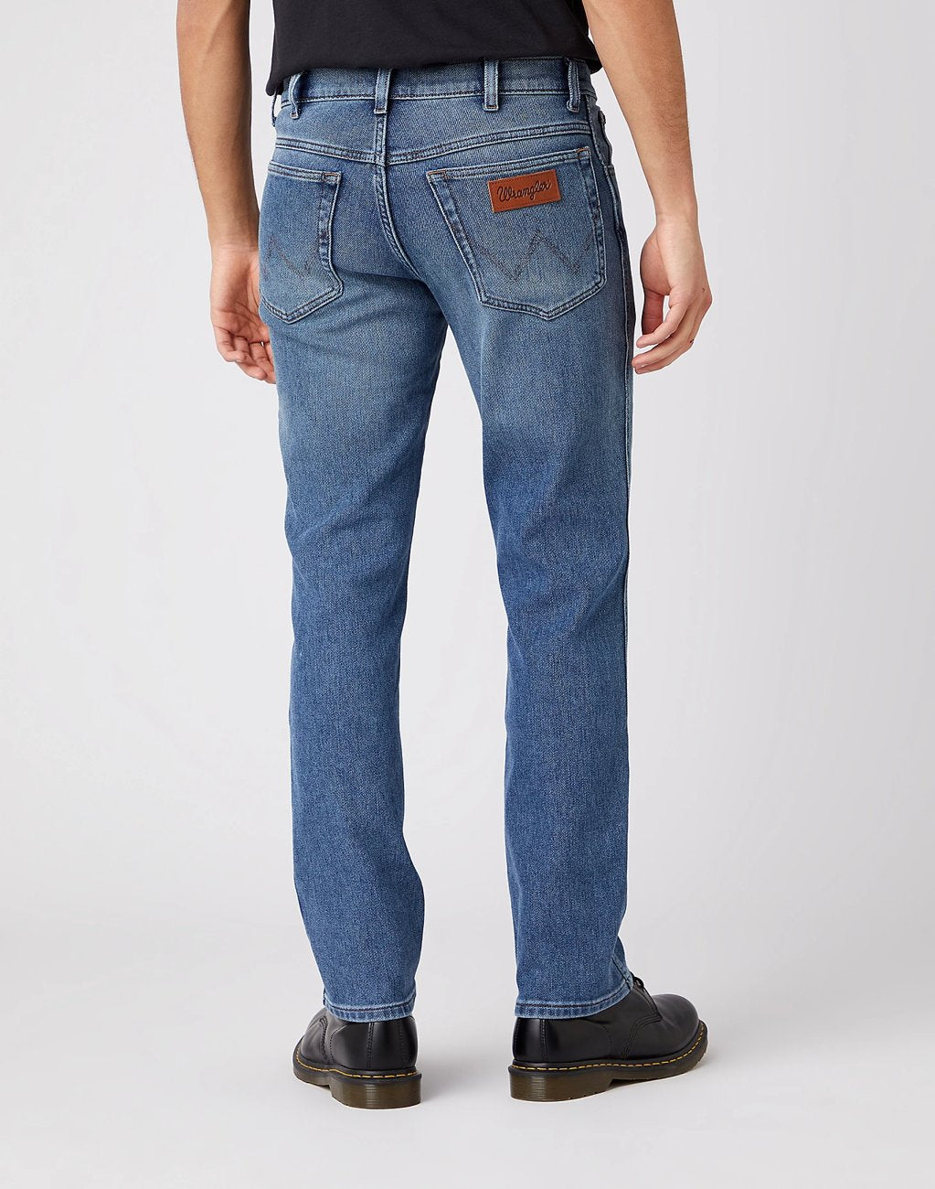 MĘSKIE SPODNIE JEANSOWE WRANGLER TEXAS COVER BLUE W121N8286 112141135