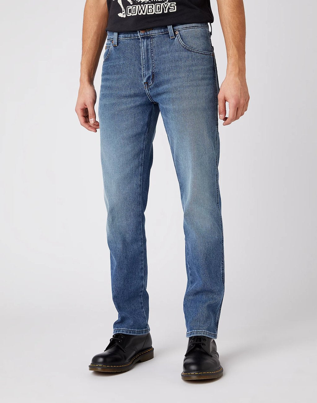 MĘSKIE SPODNIE JEANSOWE WRANGLER TEXAS COVER BLUE W121N8286 112141135