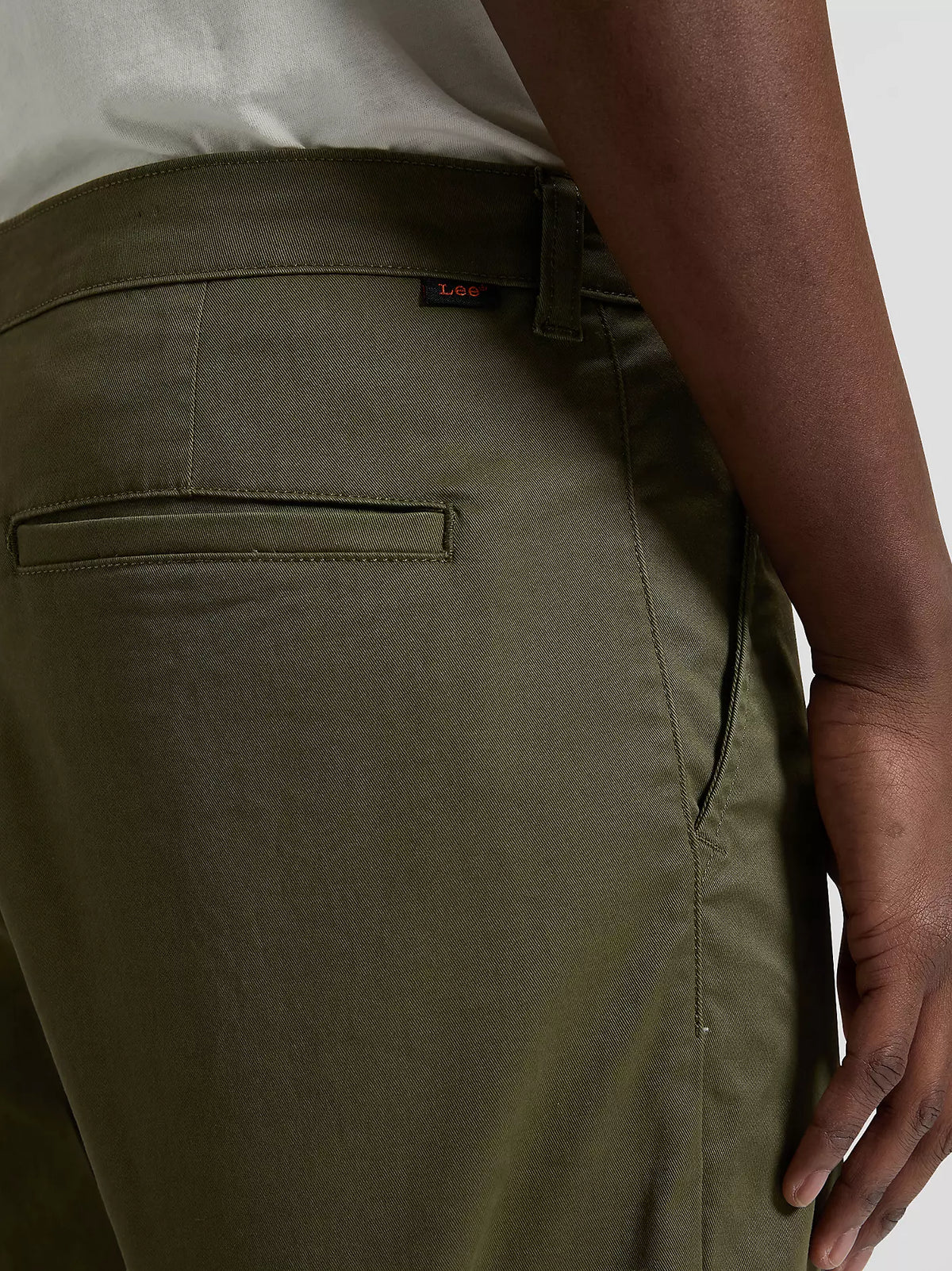 MESKIE SPODNIE LEE REGULAR CHINO OLIVE MOSS 112378506