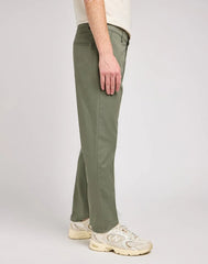 MESKIE SPODNIE LEE SLIM CHINO OLIVE GROVE 112349317