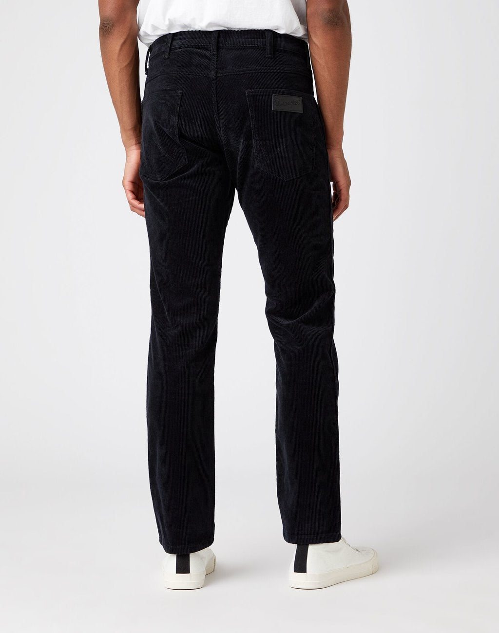 MĘSKIE SPODNIE MATERIAŁOWE WRANGLER GREENSBORO BLACK W15QA2100 112141182