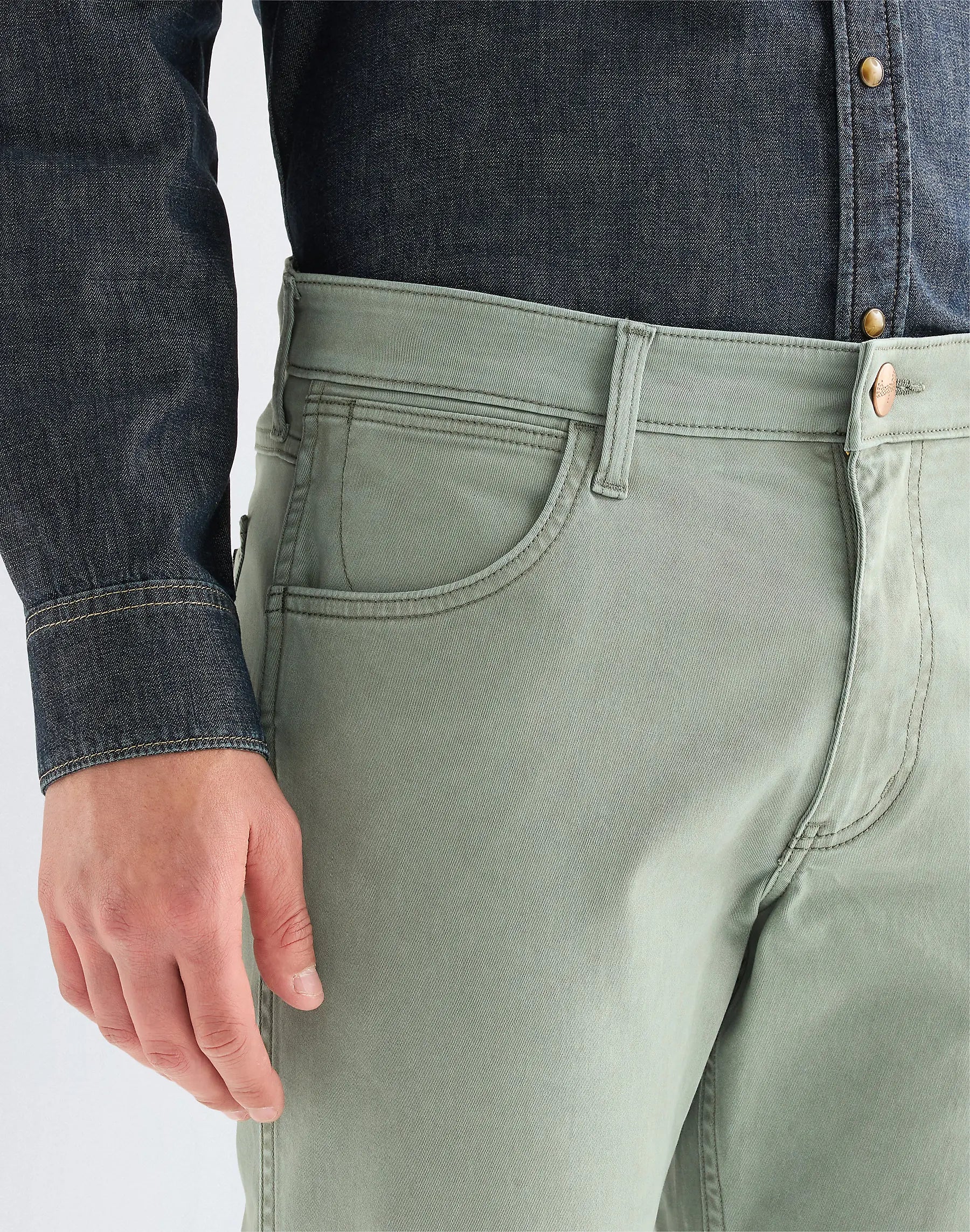 MĘSKIE SPODNIE WRANGLER GREENSBORO AGAVE GREEN 112378469