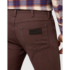 MESKIE SPODNIE WRANGLER GREENSBORO MAHOGANY 112370722