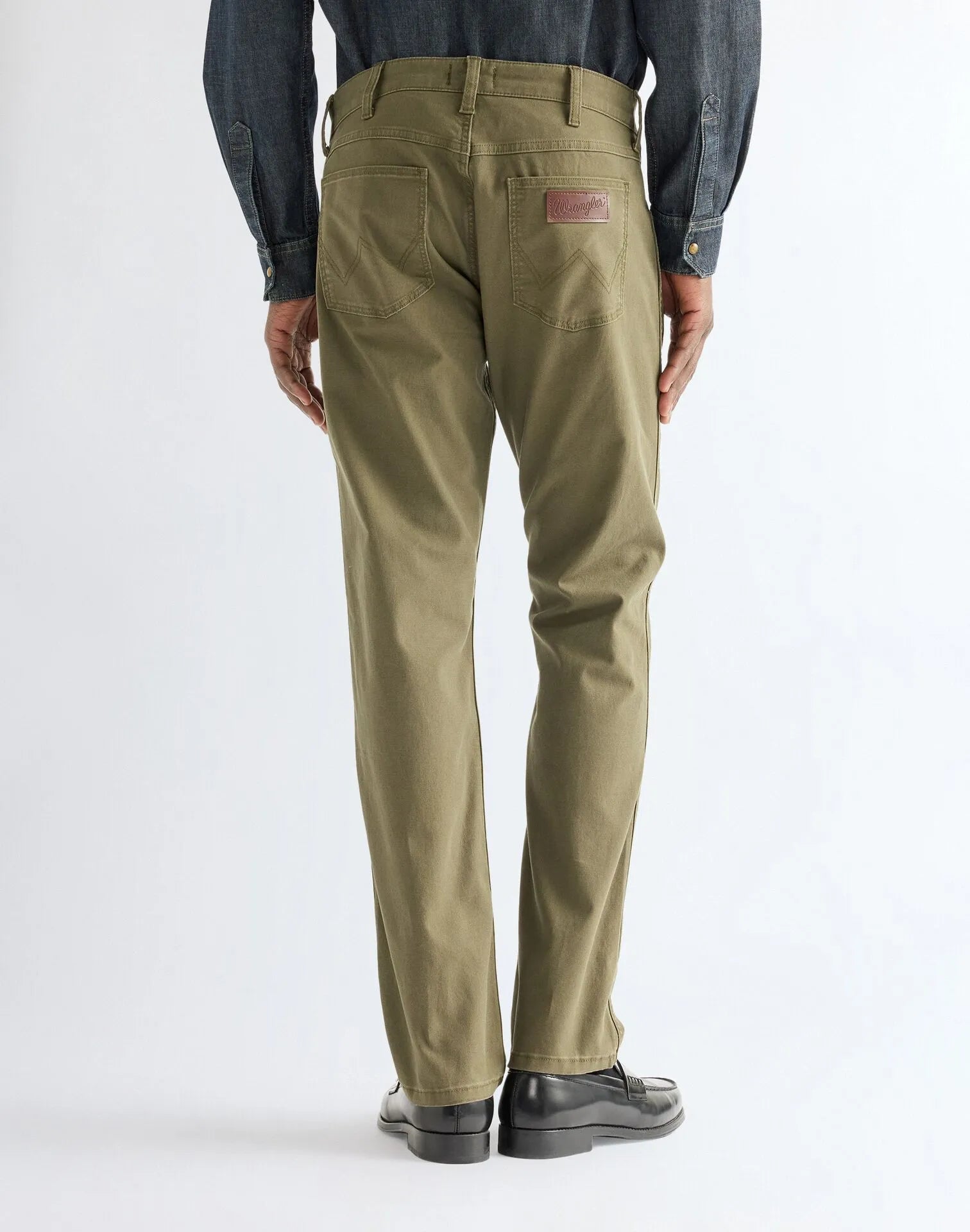 MESKIE SPODNIE WRANGLER GREENSBORO OLIVE NIGHT 112371389