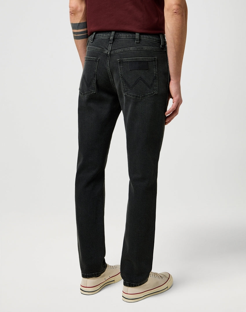 Męskie Spodnie Wrangler Larston Ash 112373031