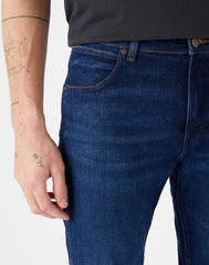 Męskie Spodnie Jeansowe Wrangler Larston Brushed Stone 112341429