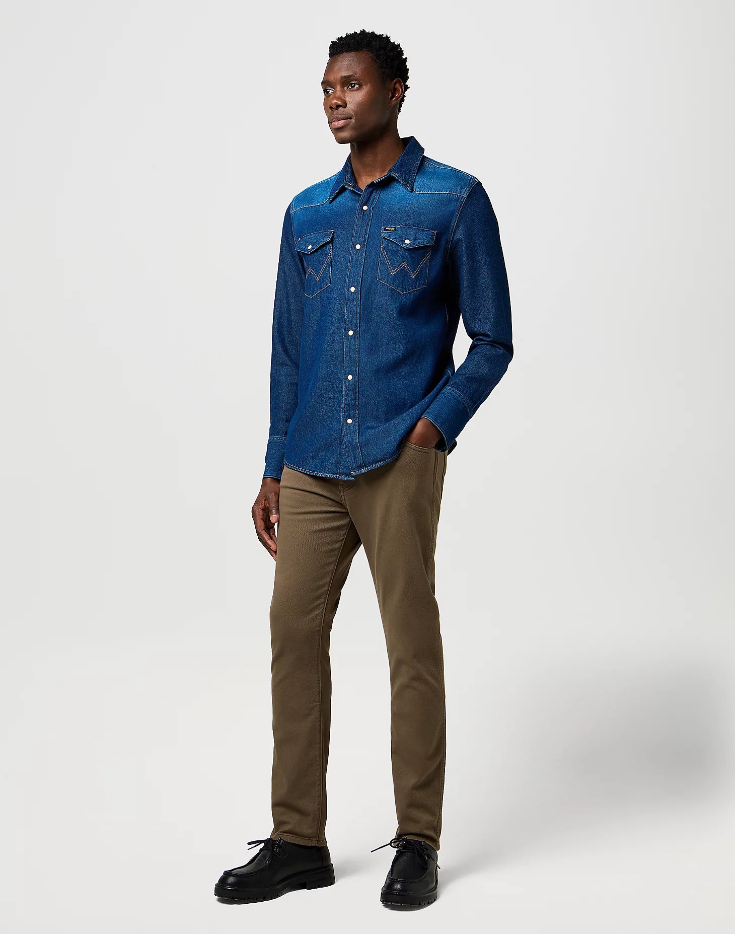 Męskie Spodnie Wrangler Larston Tarmac 112371684