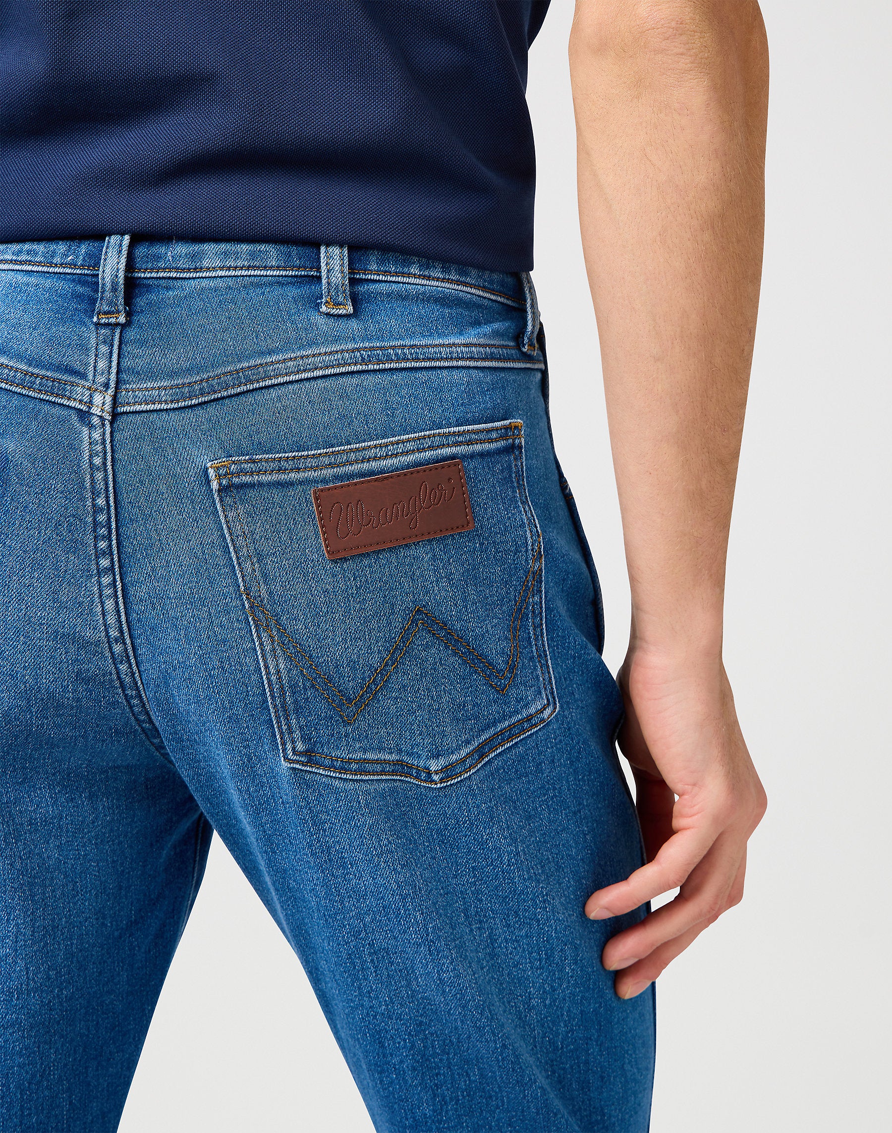 Męskie Spodnie Jeansowe Wrangler Larston Wave 112362341