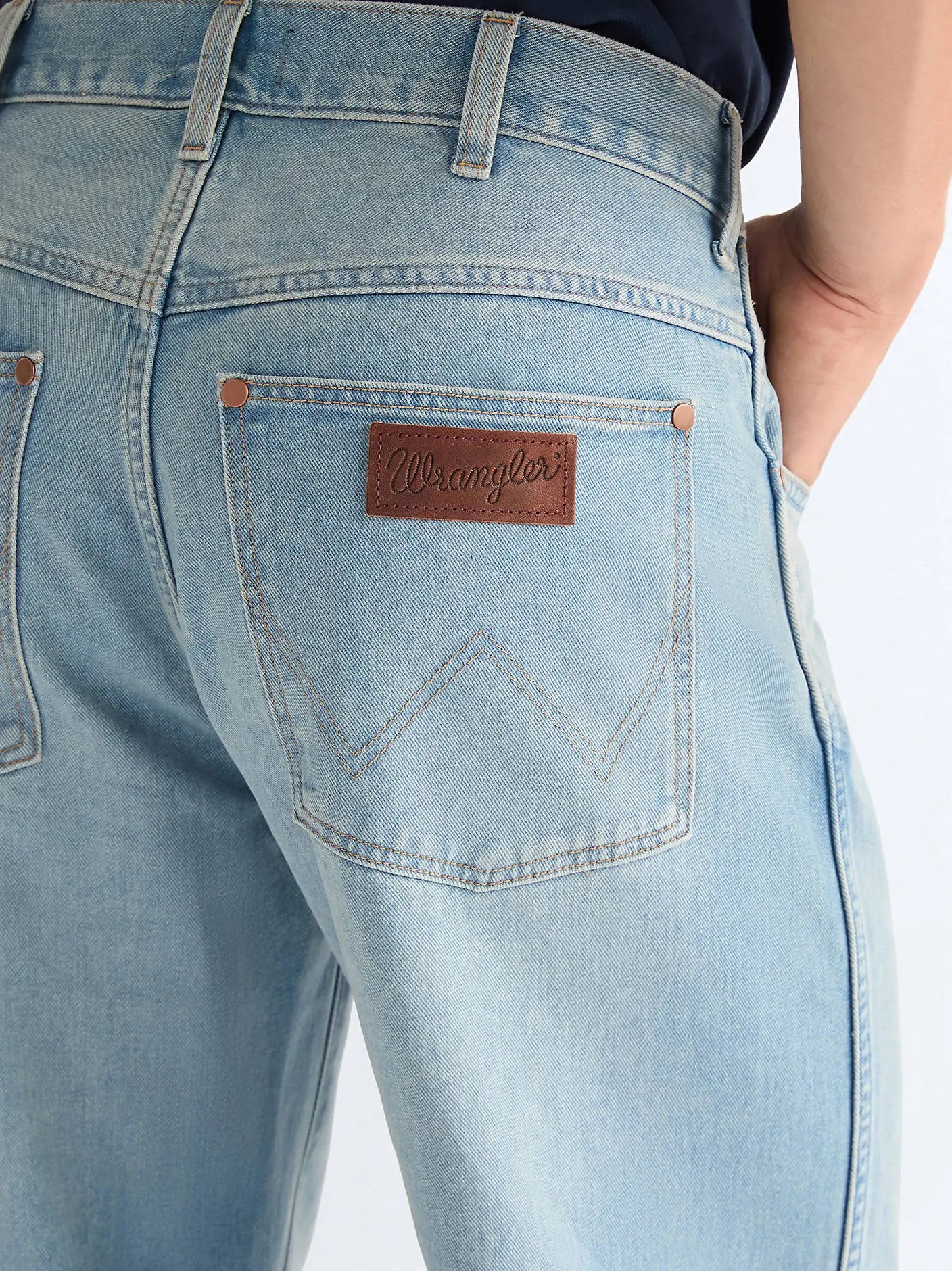 Męskie Spodnie Wrangler Loose Straight Dove Wing 112377842