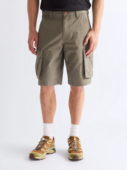 MĘSKIE SZORTY MATERIAŁOWE WRANGLER CARGO SHORTS DUSTY OLIVE 112377865