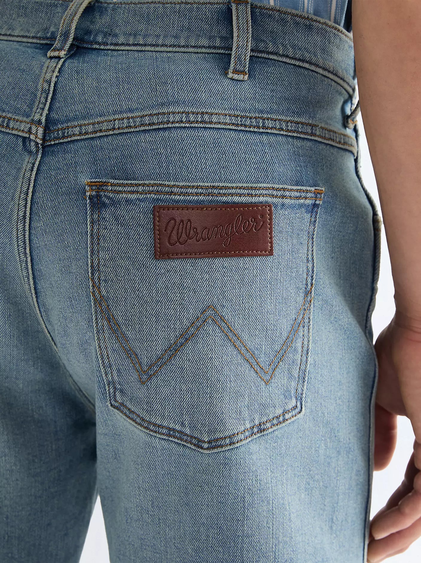 MĘSKIE SZORTY WRANGLER FRONTIER SHORT SPRING 112378463