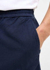 Męskie Szorty Materiałowe Mustang Style Linen Jogger Shorts Navy Blazer 1016459 5324