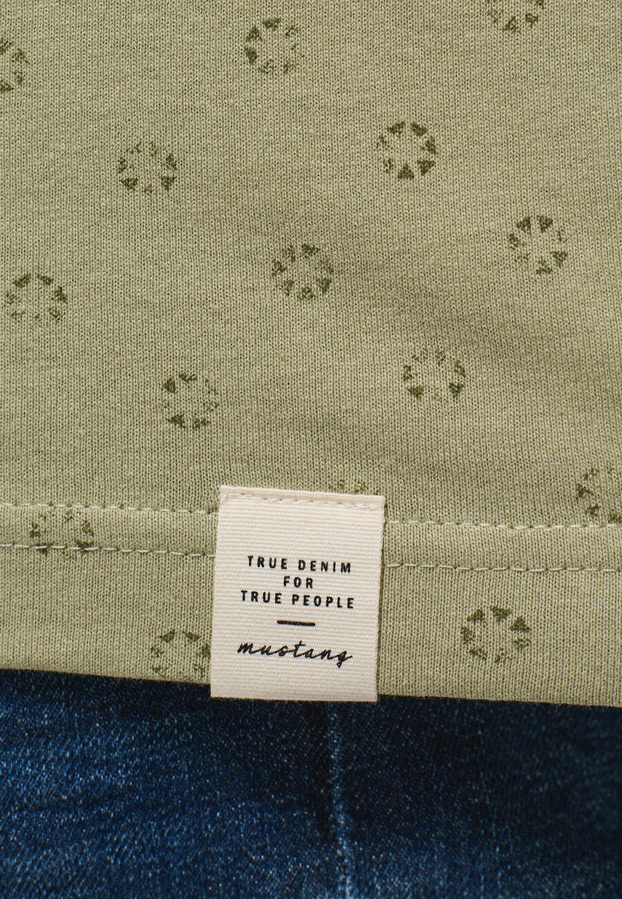 Męski T-shirt MUSTANG Aidan C AOP Indigo Dots 6205 1013555 12417