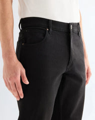 Męskie Jeansy Proste Wrangler Straight Black Rinse 112126014