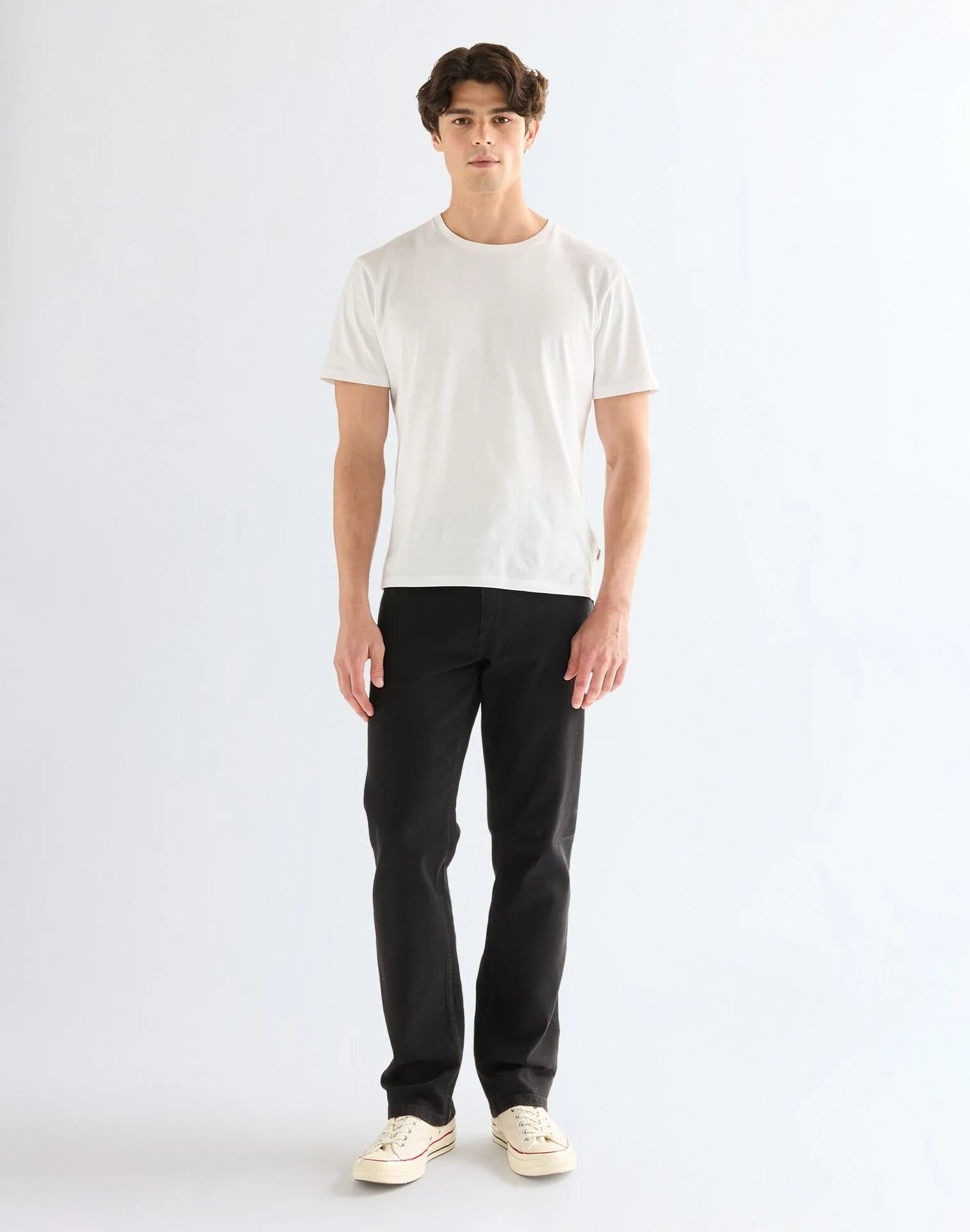 Męskie Jeansy Proste Wrangler Straight Black Rinse 112126014