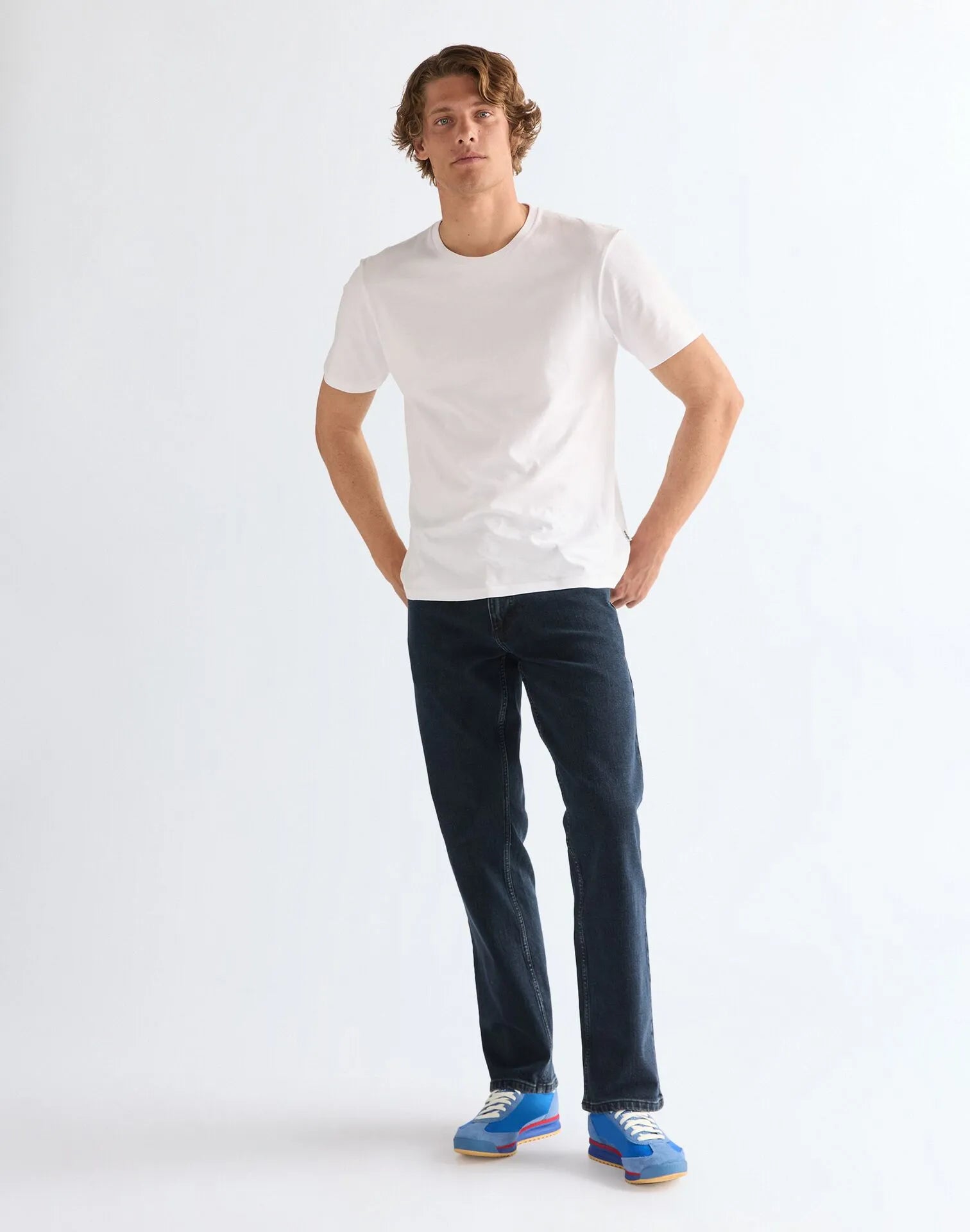 Męskie Jeansy Proste Wrangler Straight Blue Black 112126009
