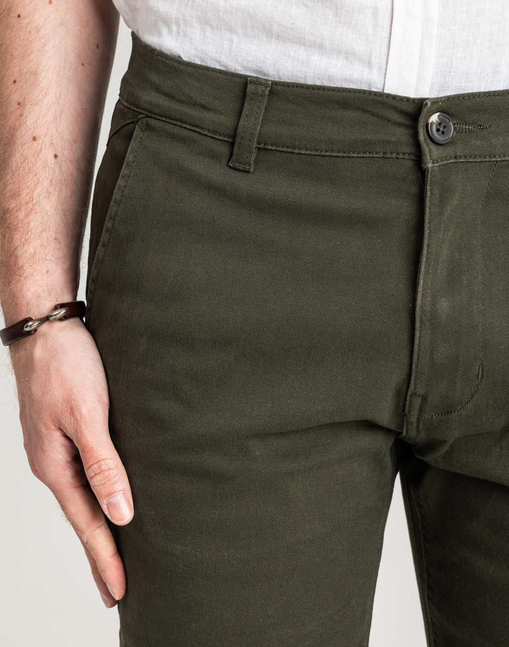 Męskie Spodenki Marcus Gerry Chino Shorts Olive Green 19-200266-5052