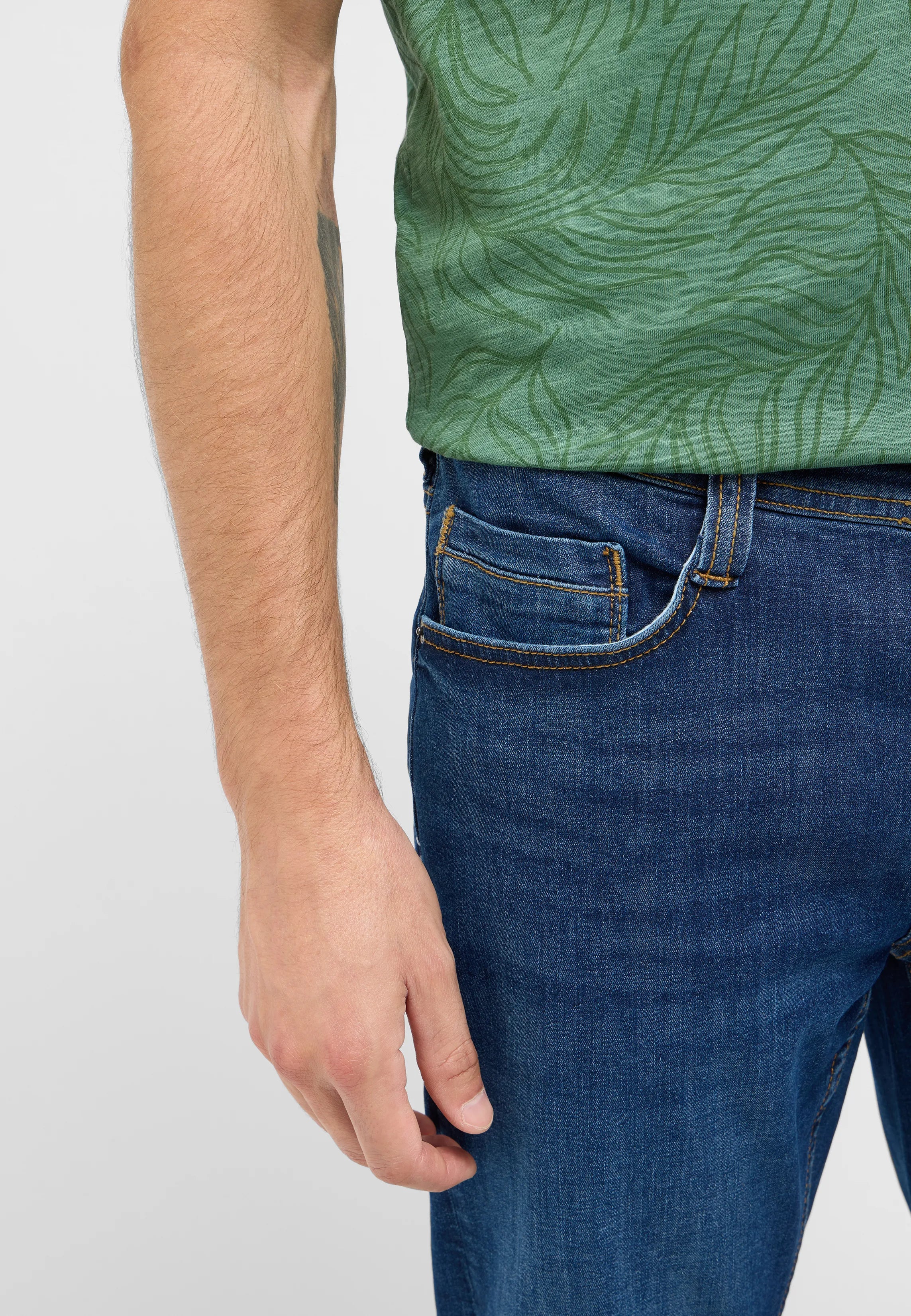 Męskie Spodnie Jeansowe Mustang Style Oregon Slim Denim Blue 1016318 5000 502