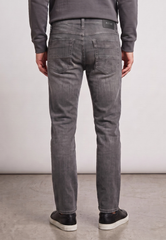 Męskie Spodnie Jeansowe Mustang Style Washington Straight Denim Black 1017689 4000 883