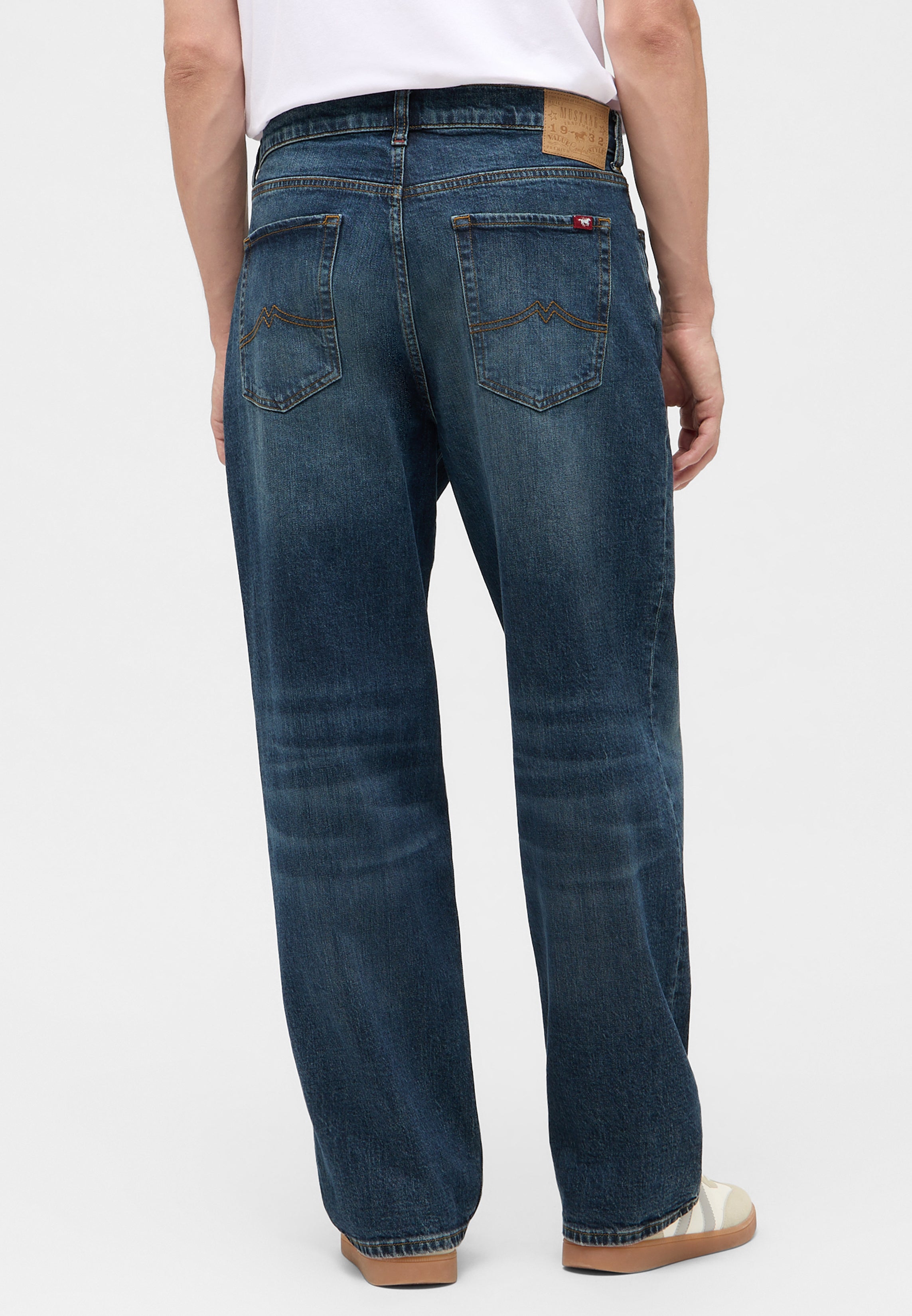 Męskie Spodnie jeansowe Mustang Style Vermont Loose Denim Blue 1016823 5000 873