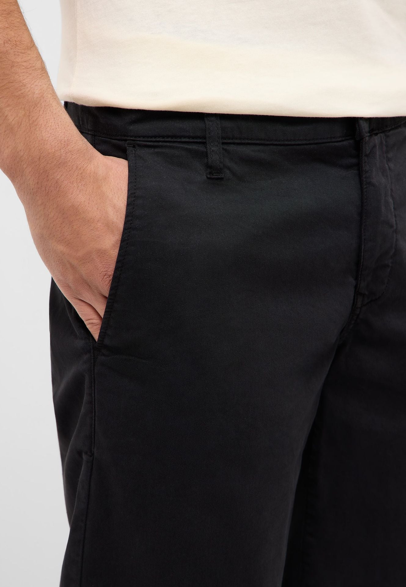 Męskie Szorty Mustang Style Brad Chino Shorts Black Beauty 1017473 4185