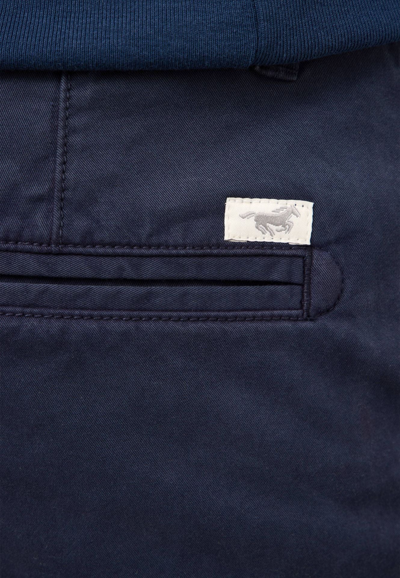 Męskie Szorty Mustang Style Amsterdam Shorts Navy Blazer 1016450 5324