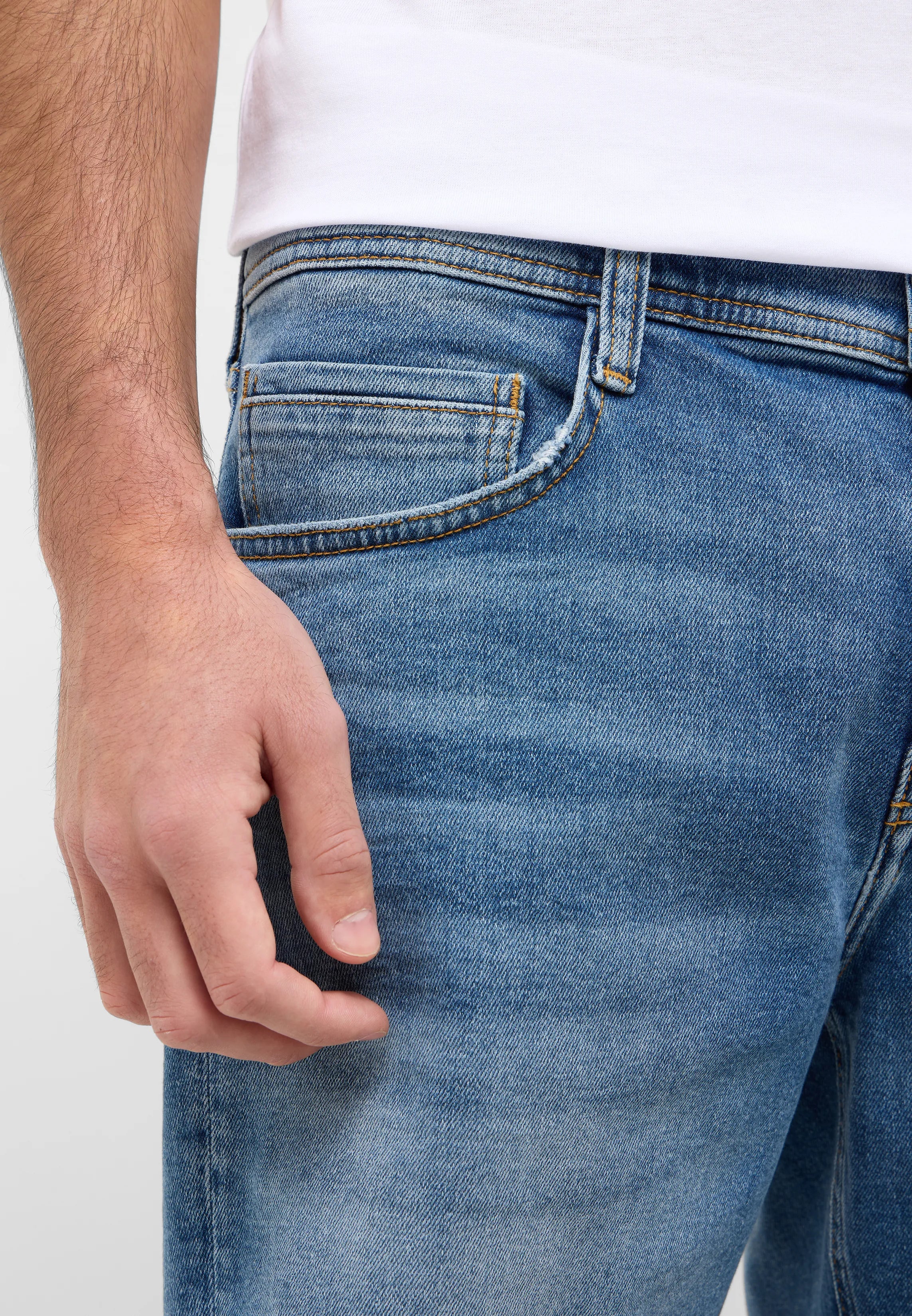 Męskie szorty Mustang Style Denver Shorts Denim Blue 1016454 5000 584