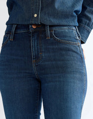 SPODNIE DAMSKIE WRANGLER BOOTCUT OVERCAST 112386731