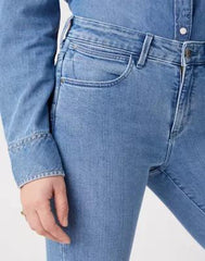 SPODNIE DAMSKIE WRANGLER SKINNY INDIGO SKY W28KKR29G 112128293