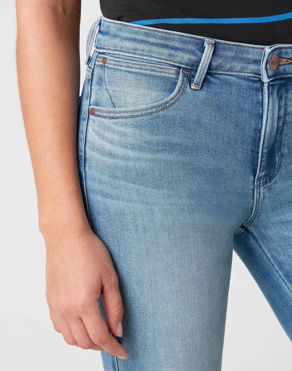 SPODNIE DAMSKIE WRANGLER SKINNY SWEET VINTAGE W28KZM29B 112128372