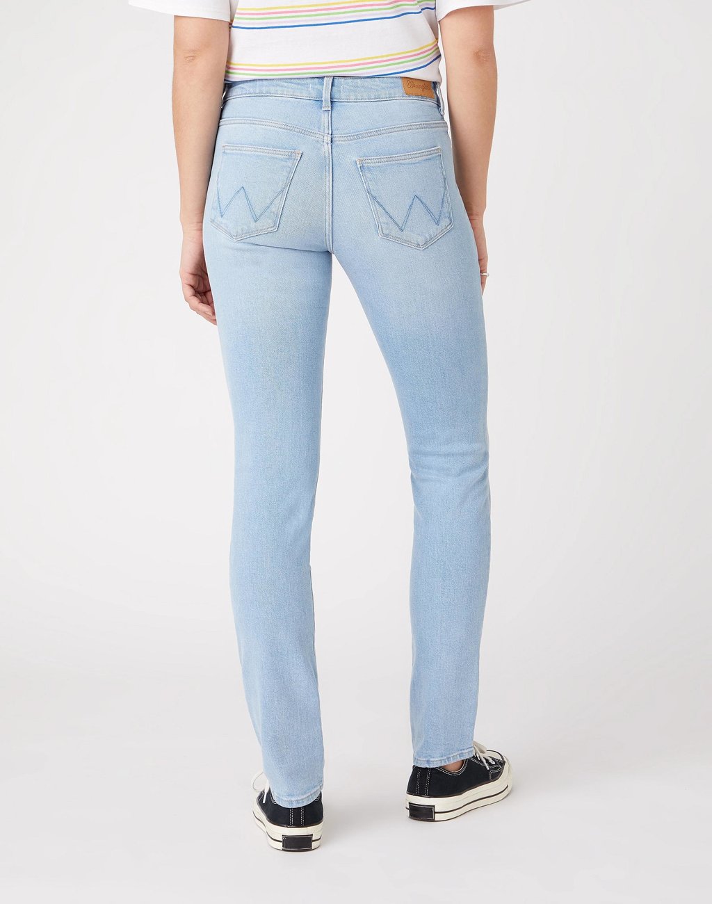 SPODNIE DAMSKIE WRANGLER SLIM CLEAR BLUE W28LZH280 112128452