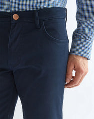 SPODNIE MĘSKIE WRANGLER GREENSBORO DARK SAPPHIRE 112386923