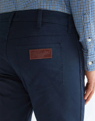 SPODNIE MĘSKIE WRANGLER GREENSBORO DARK SAPPHIRE 112386923