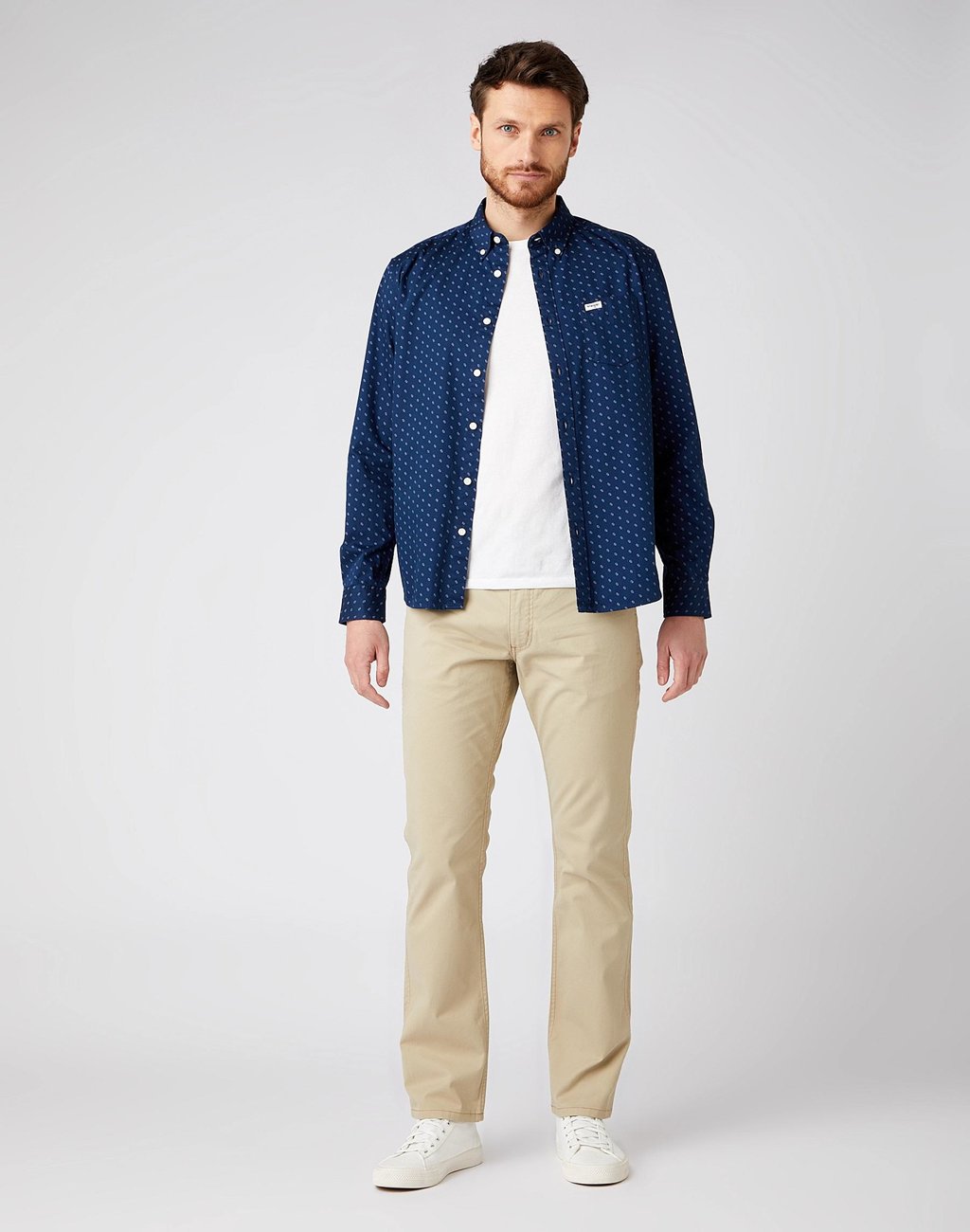 SPODNIE MĘSKIE WRANGLER GREENSBORO TWILL SAND W15QKAC07 112141193