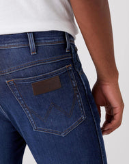 SPODNIE MĘSKIE WRANGLER TEXAS SLIM VELVERY BLUE W12SAO91Y 112126501