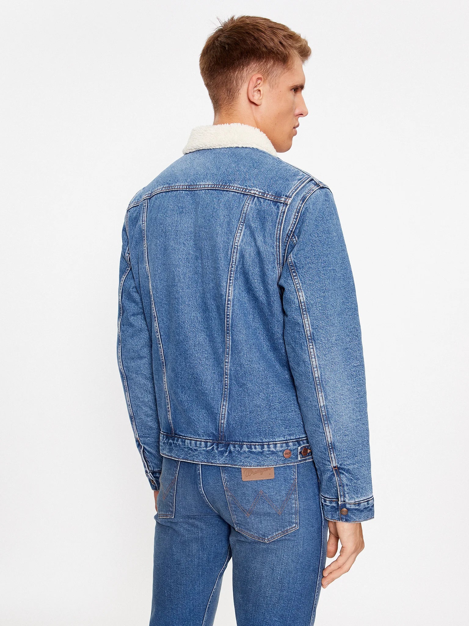 WRANGELR 124MJ SHERPA MĘSKA KURTKA JEANSOWA JEANS BLUE 112341083 W4MS013839