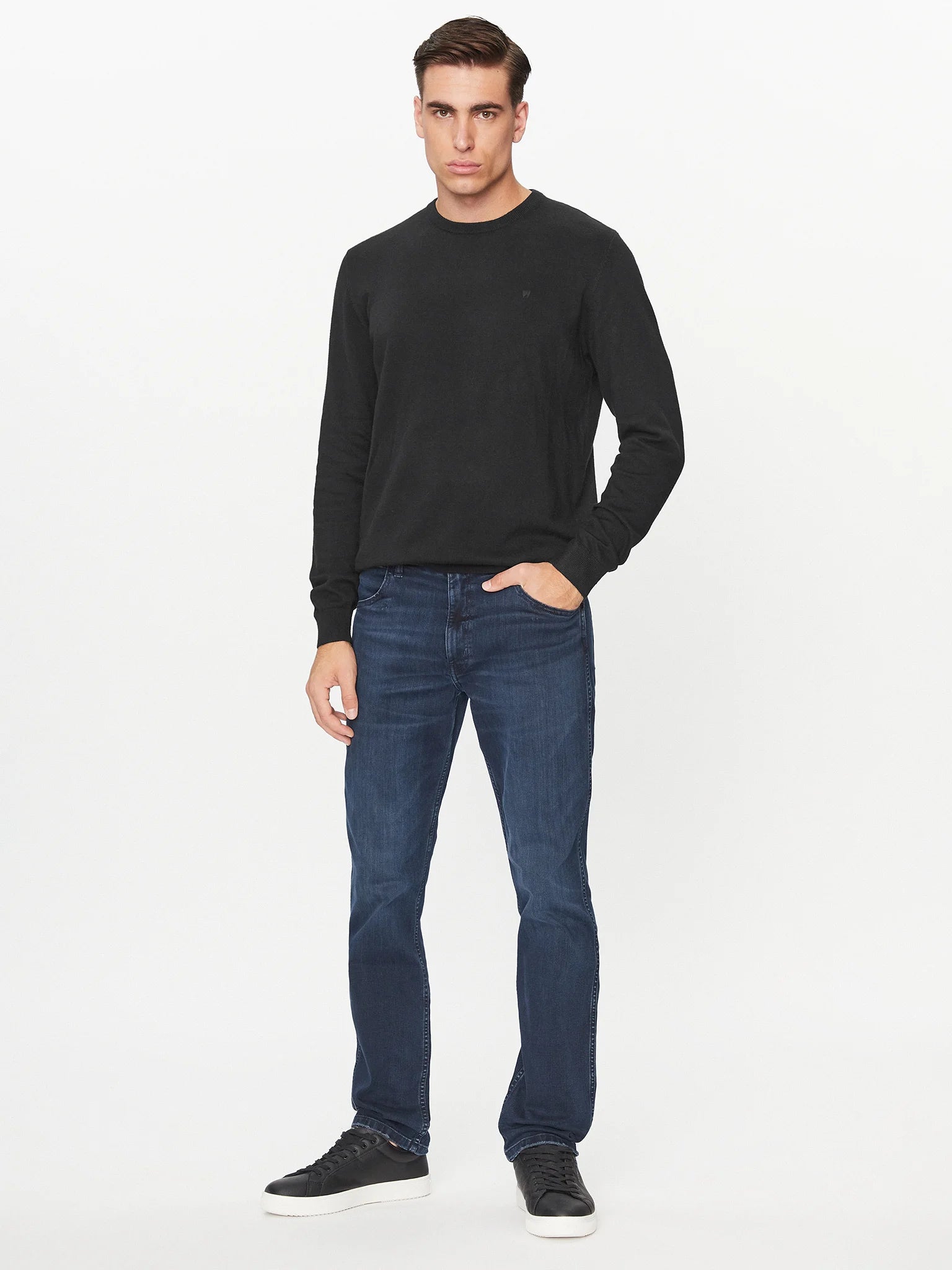 WRANGELR CREWNECK KNIT MĘSKI SWETER ELEGANCKI CIEPŁY LOGO REAL BLACK 112343108 W8A0011937
