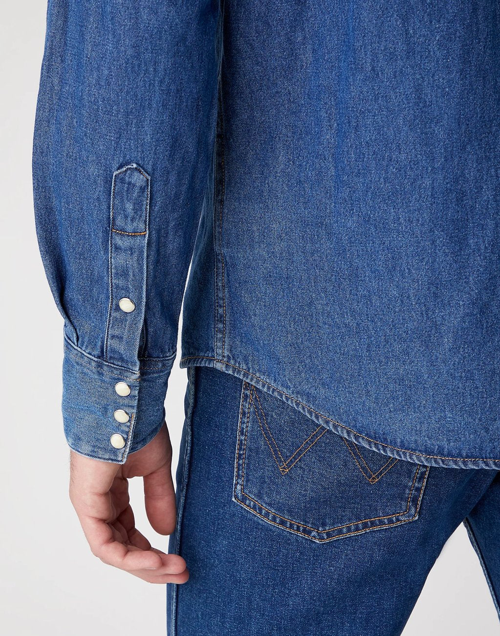 WRANGLER 27MW 1YEAR MĘSKA KOSZULA JEANSOWA JEANS W5MSLW924 112130248