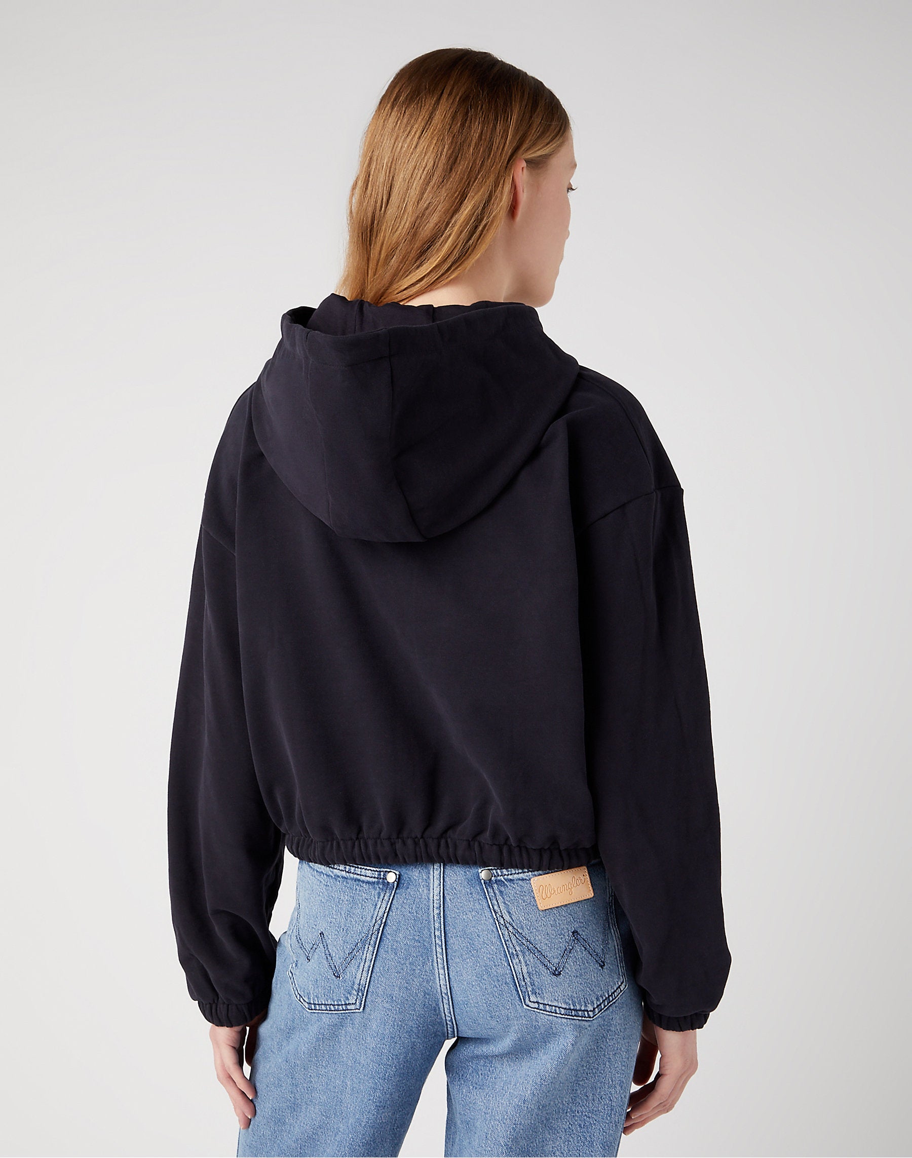 WRANGLER DAMSKA BLUZA Z KAPTUREM WRANGLER DRAWHEM HOODIE BLACK 112342761