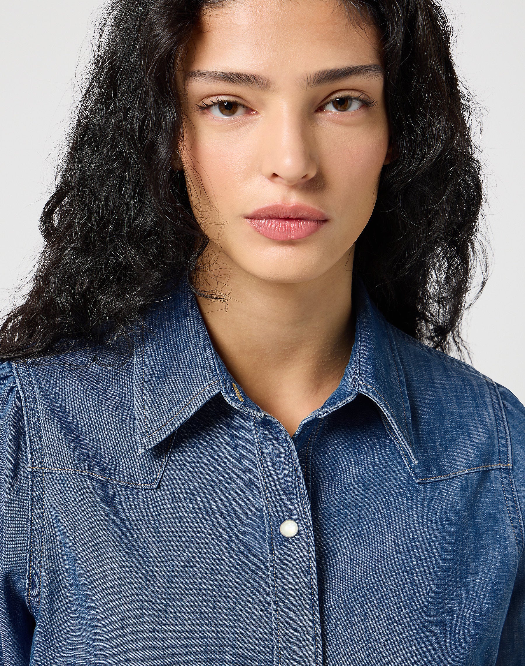 WRANGLER DAMSKA KOSZULA WRANGLER SLIM WAISTED BLOUSE VINTAGE FADE 112356470