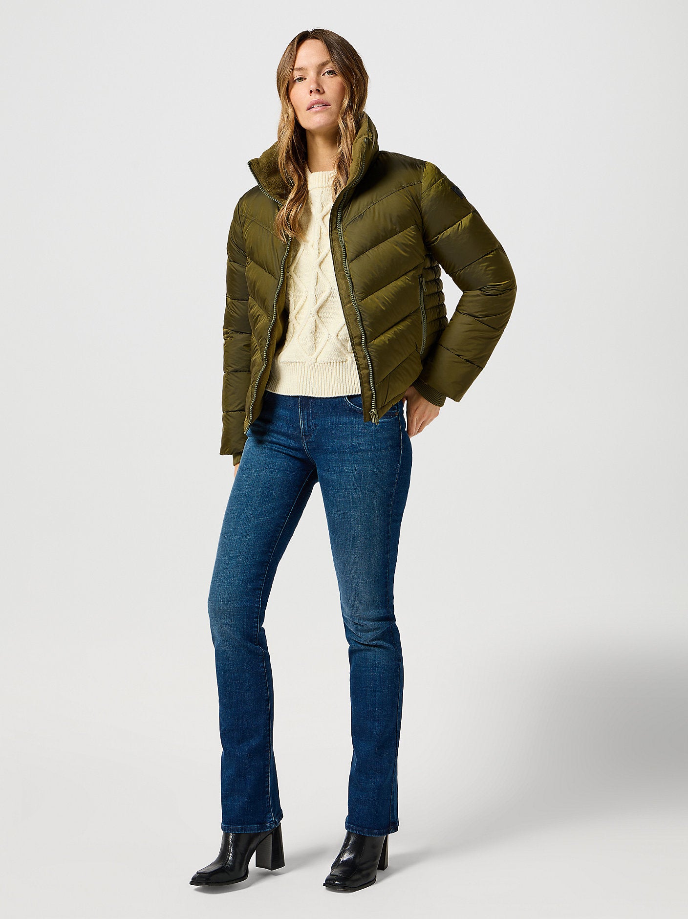 WRANGLER DAMSKA KURTKA ZIMOWA WRANGLER SHORT PUFFER JACKET IVY GREEN 112356502