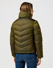 WRANGLER DAMSKA KURTKA ZIMOWA WRANGLER SHORT PUFFER JACKET IVY GREEN 112356502