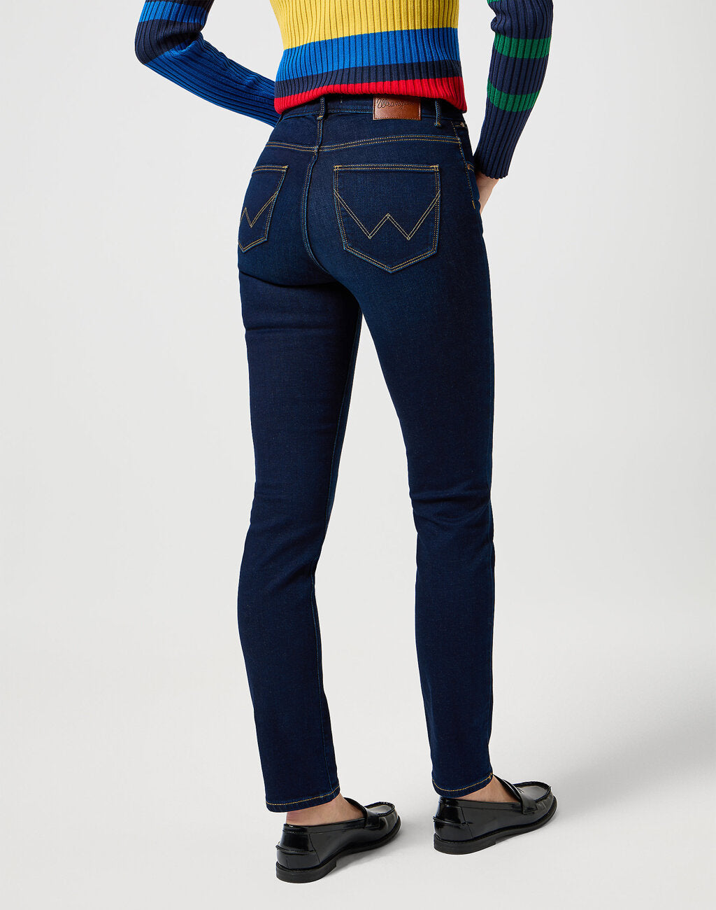 WRANGLER DAMSKIE SPODNIE JEANSOWE SLIM ILLUSION 112356385 W26L017642
