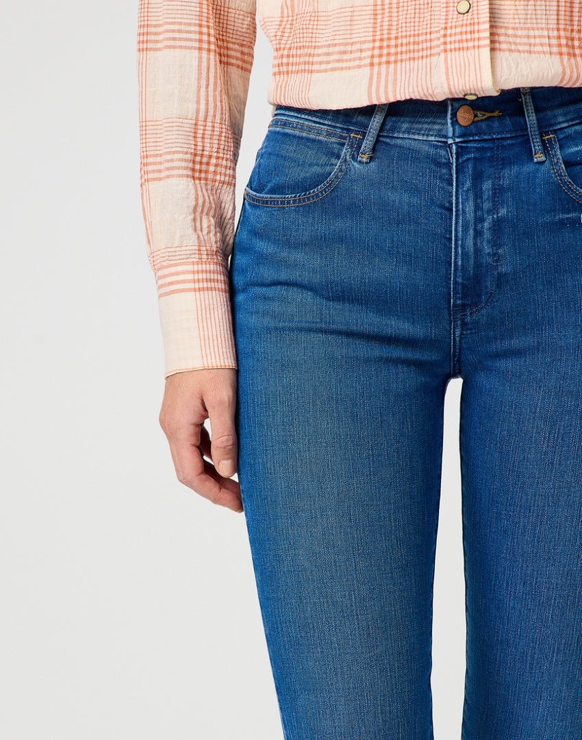 WRANGLER DAMSKIE SPODNIE JEANSOWE WRANGLER SLIM SERENE STORM 112362592