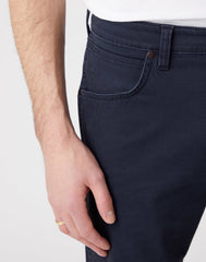 WRANGLER GREENSBORO MĘSKIE SPODNIE JEANSOWE DARK NAVY W15Q71XAE 112319943