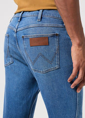 WRANGLER GREENSBORO MĘSKIE SPODNIE JEANSOWE DŻINSY GARNER BLUE 112350836 W15Q018009