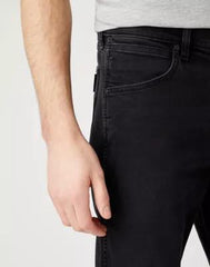 WRANGLER GREENSBORO MĘSKIE SPODNIE JEANSOWE JEANSY BLACK CROW W15QHP363 112141190