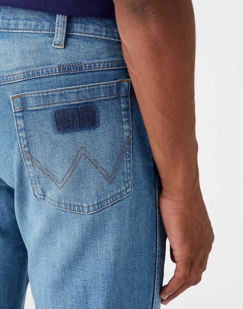 WRANGLER GREENSBORO MĘSKIE SPODNIE JEANSOWE NATURAL INDIGO W15QCU29X 112145824