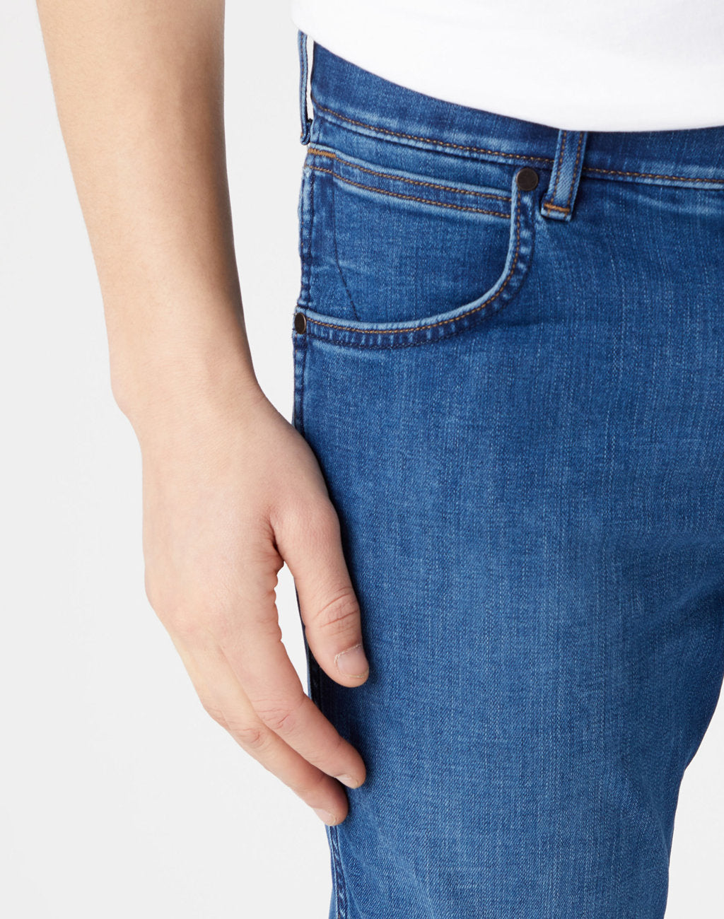 WRANGLER GREENSBORO MĘSKIE SPODNIE JEANSOWE THE FUTURE W15QCS27A 112320123